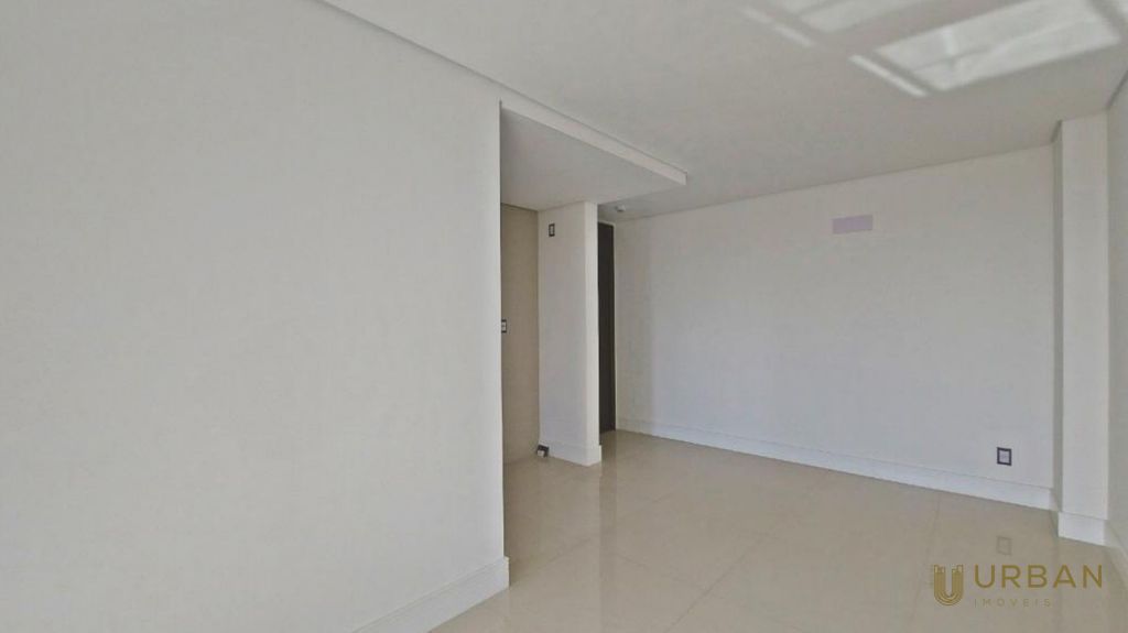 Apartamento à venda com 3 quartos, 80m² - Foto 2