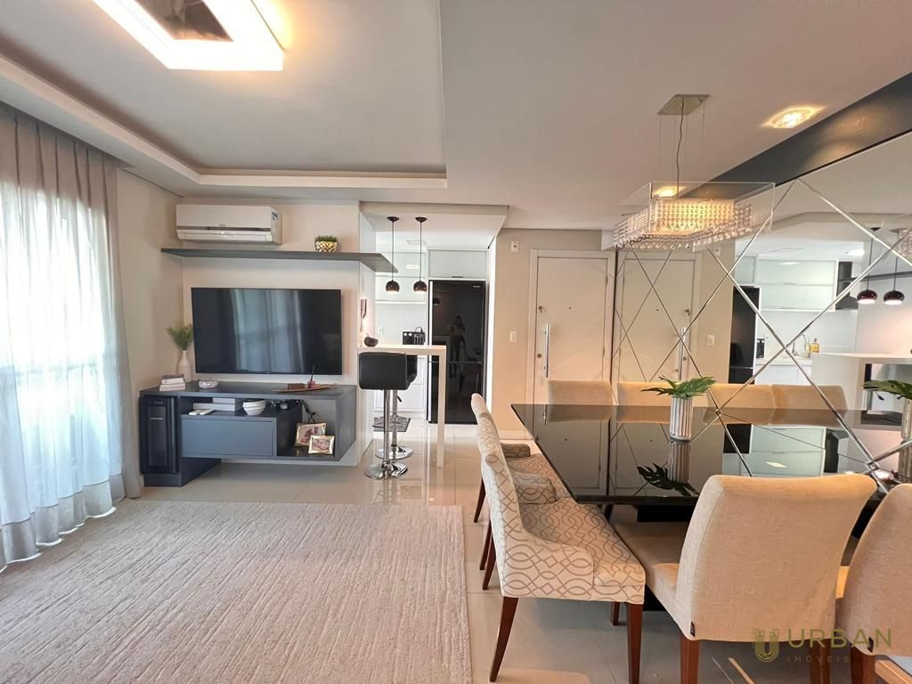 Apartamento à venda com 2 quartos, 65m² - Foto 4