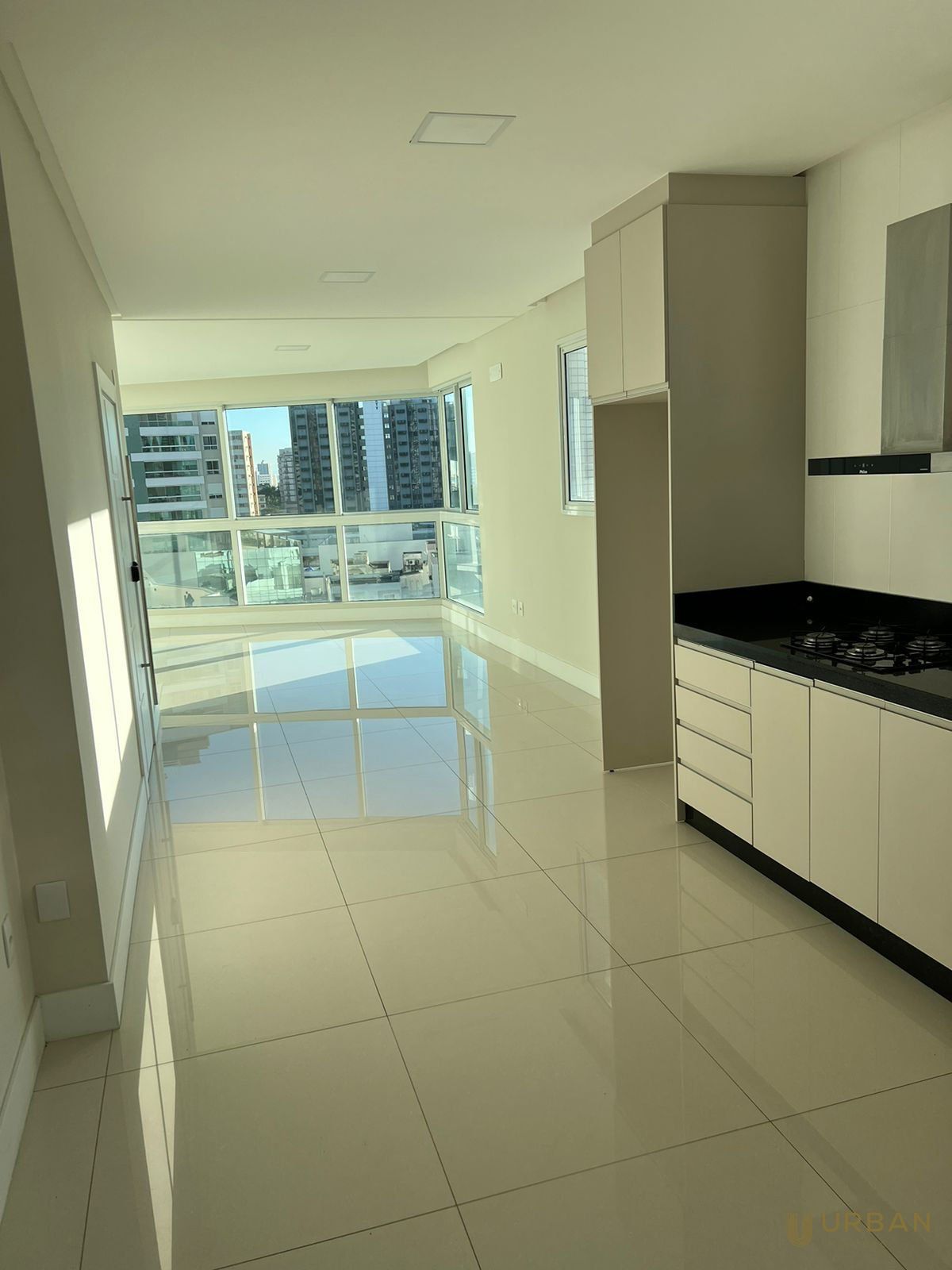 Apartamento à venda com 4 quartos, 165m² - Foto 18