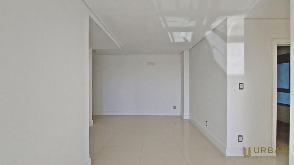 Apartamento à venda com 3 quartos, 80m² - Foto 4