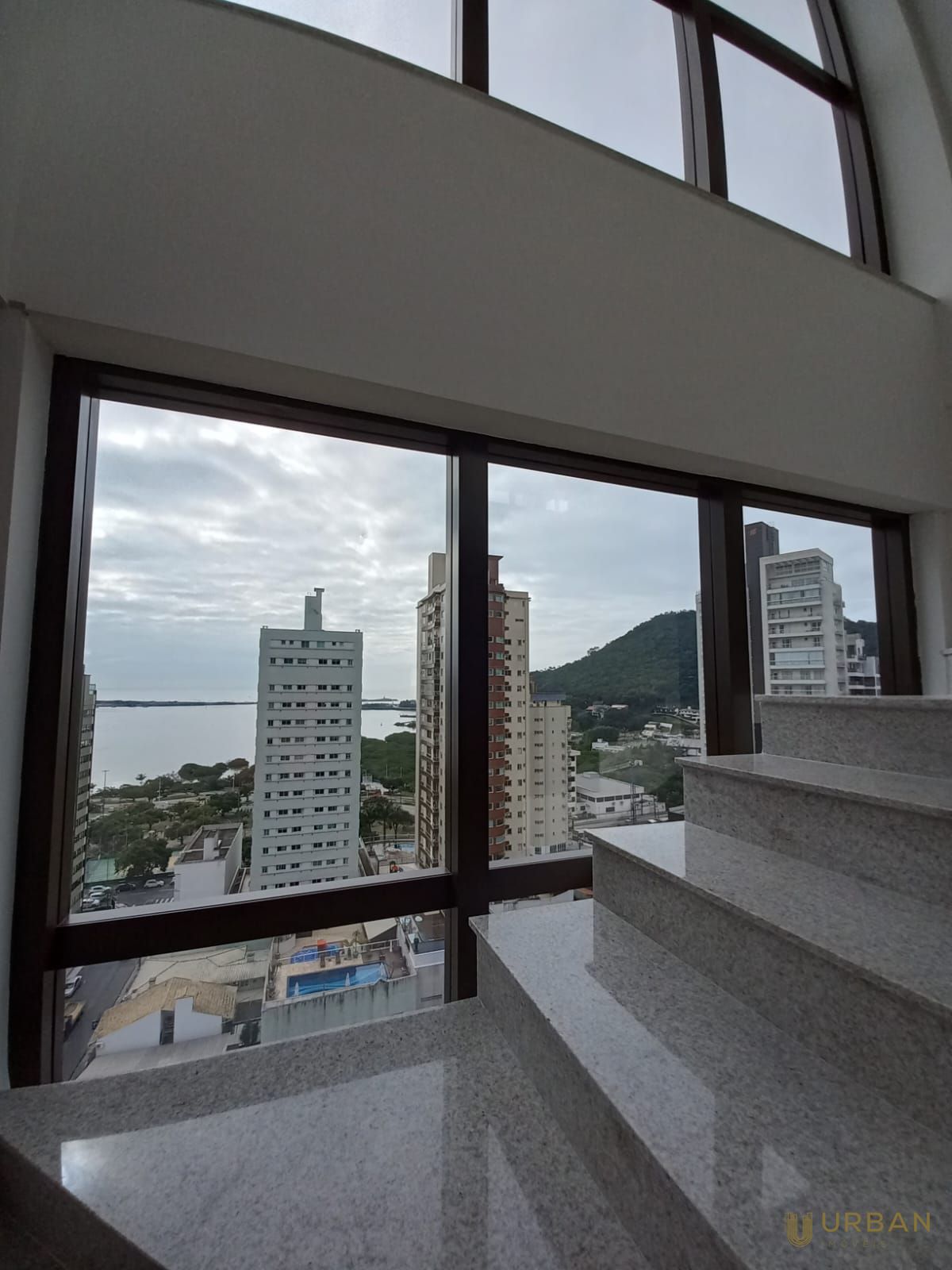 Cobertura à venda com 3 quartos, 211m² - Foto 14