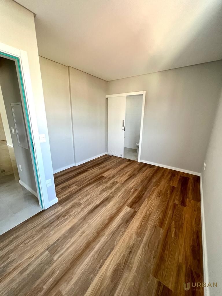 Apartamento à venda com 2 quartos, 73m² - Foto 4