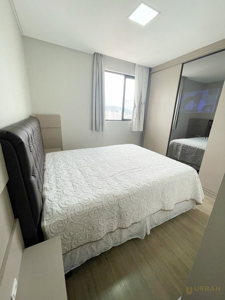 Apartamento à venda com 2 quartos, 76m² - Foto 9