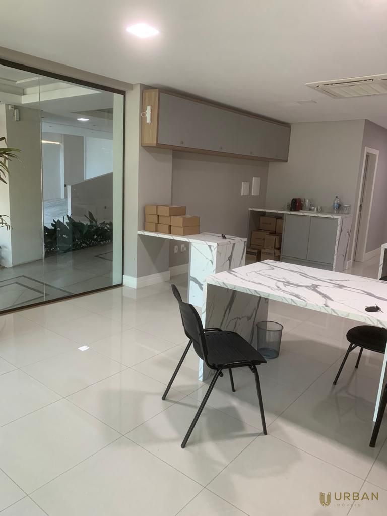 Conjunto Comercial-Sala à venda com 1 quarto, 50m² - Foto 2