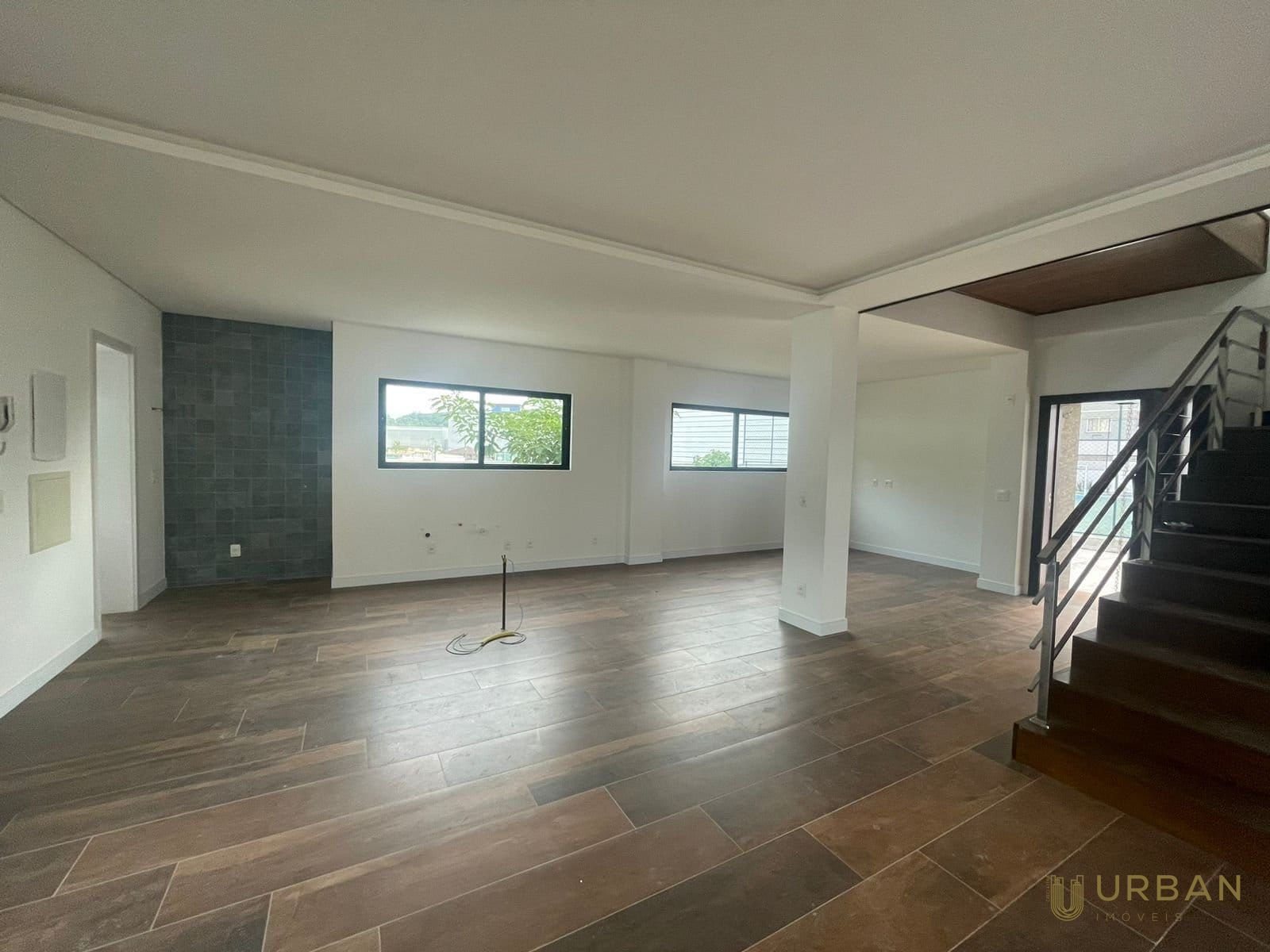 Casa de Condomínio à venda com 3 quartos, 360m² - Foto 3