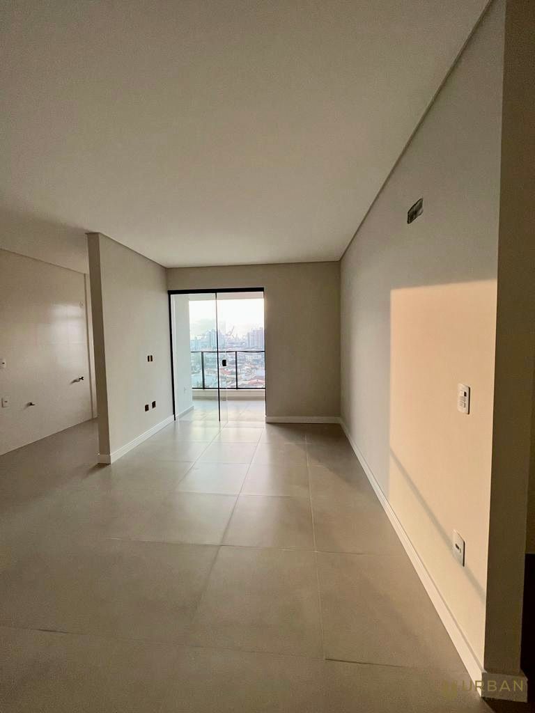 Apartamento à venda com 2 quartos, 67m² - Foto 12