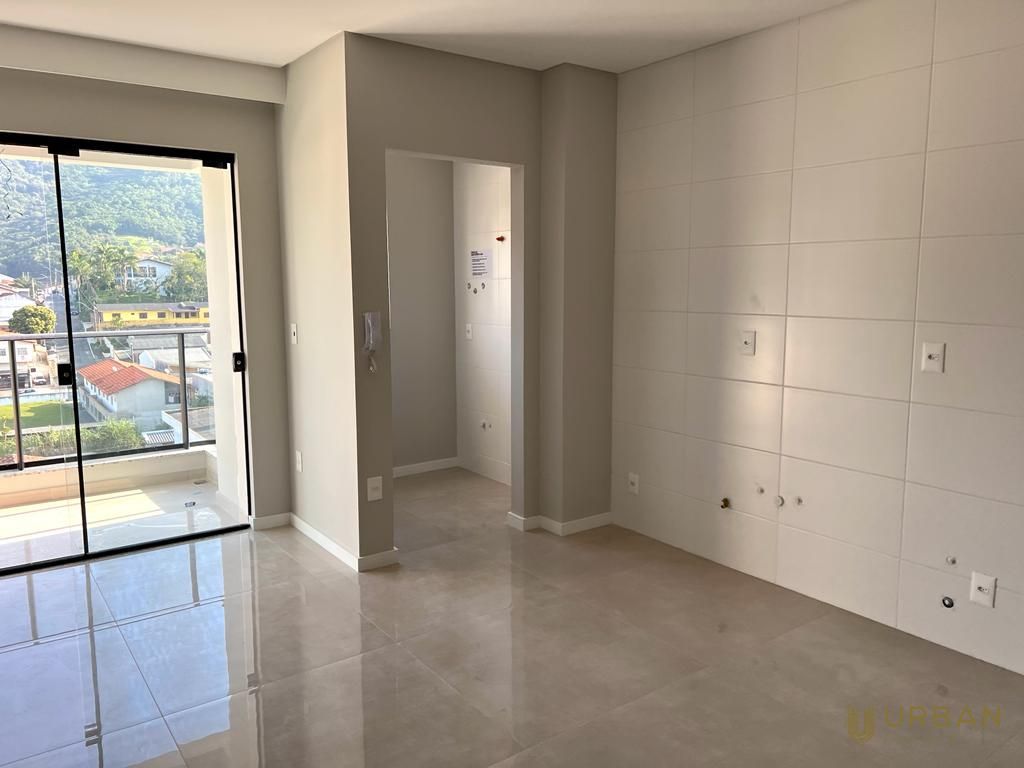 Apartamento à venda com 2 quartos, 73m² - Foto 1