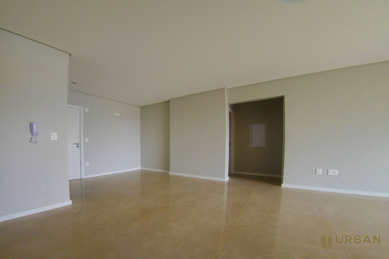 Apartamento à venda com 2 quartos, 83m² - Foto 3