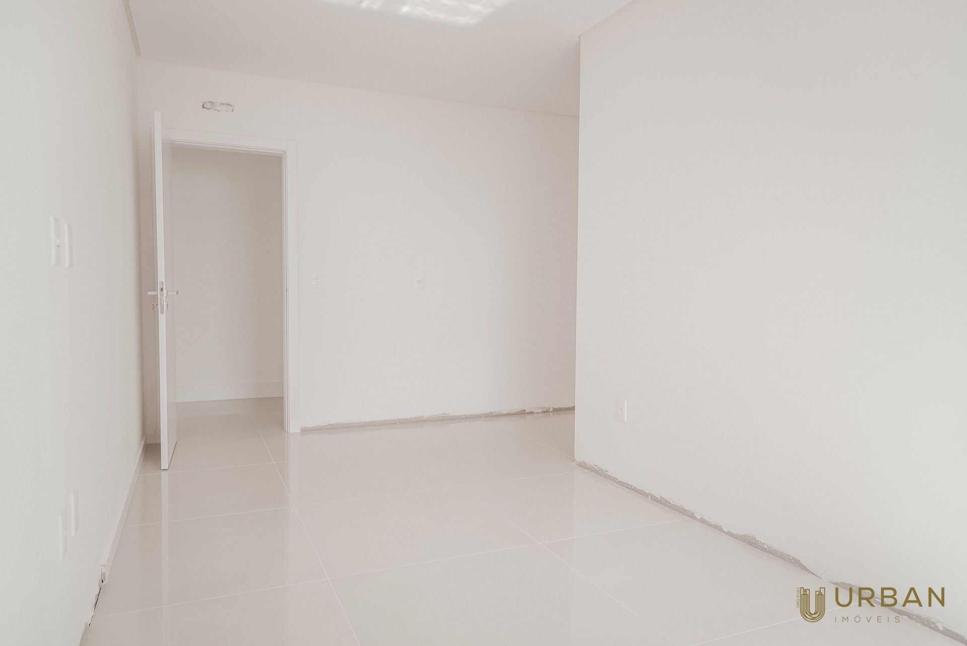 Apartamento à venda com 4 quartos, 173m² - Foto 9