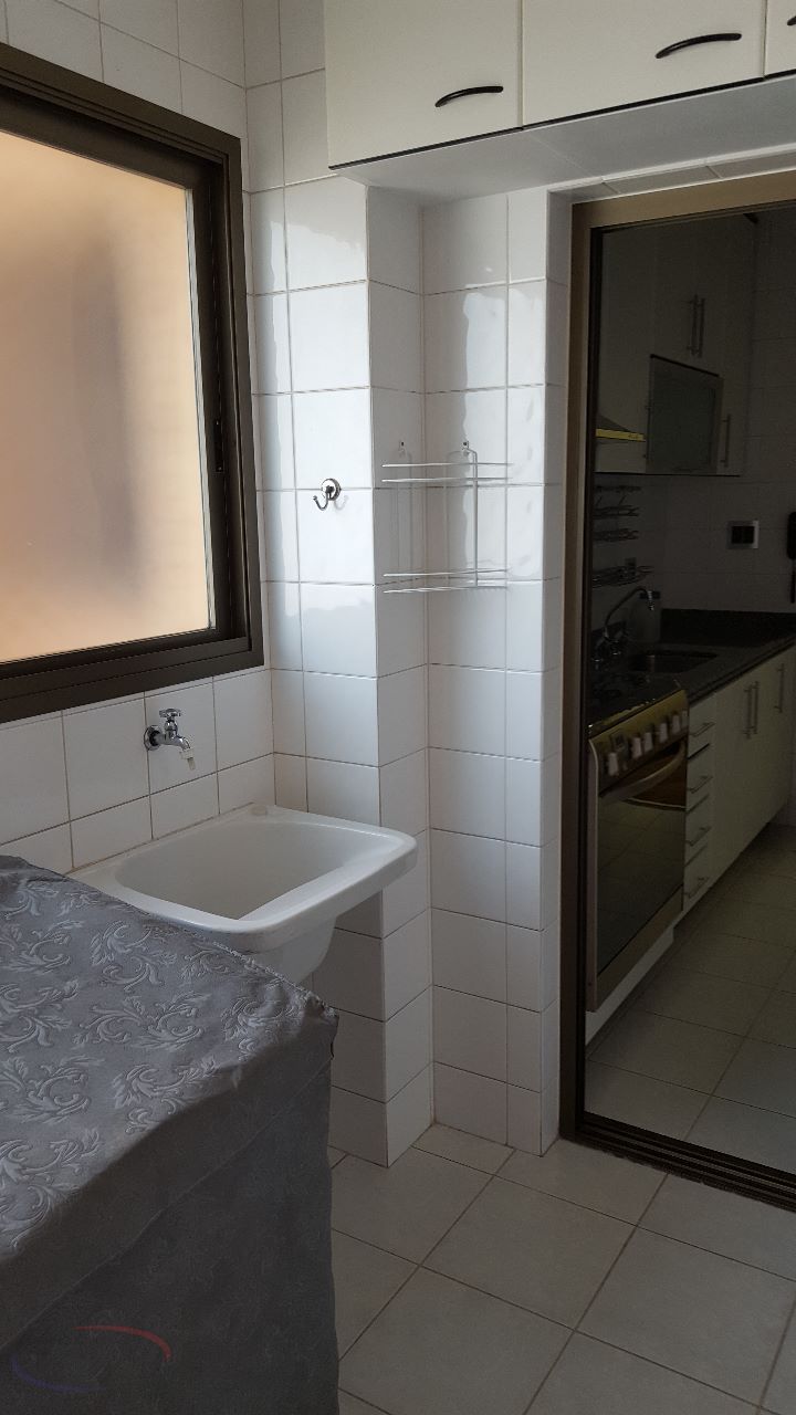 Apartamento para alugar com 3 quartos, 95m² - Foto 24