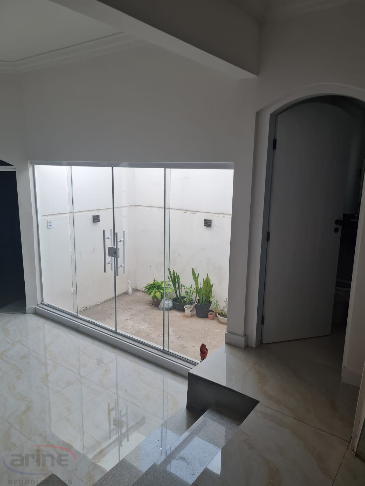 Casa à venda com 3 quartos, 183m² - Foto 3
