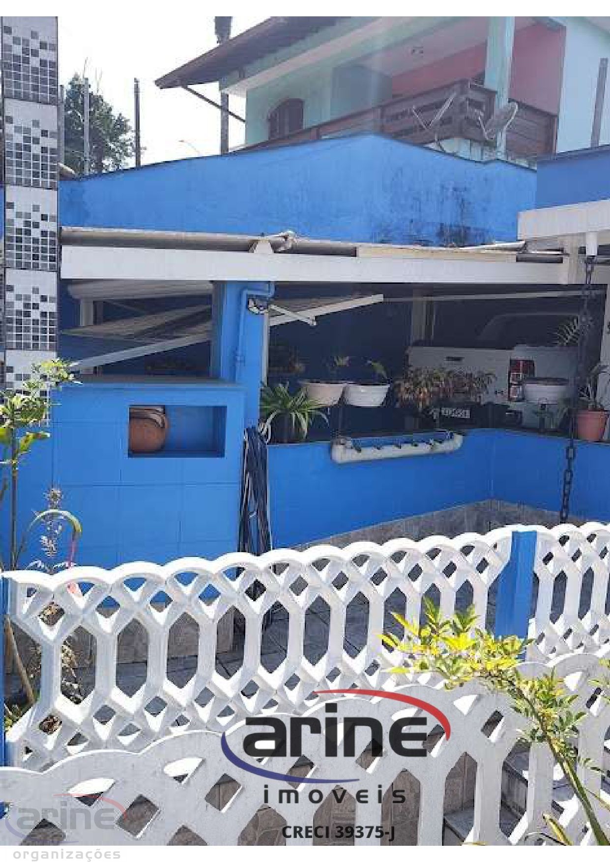 Casa à venda com 2 quartos, 340m² - Foto 2