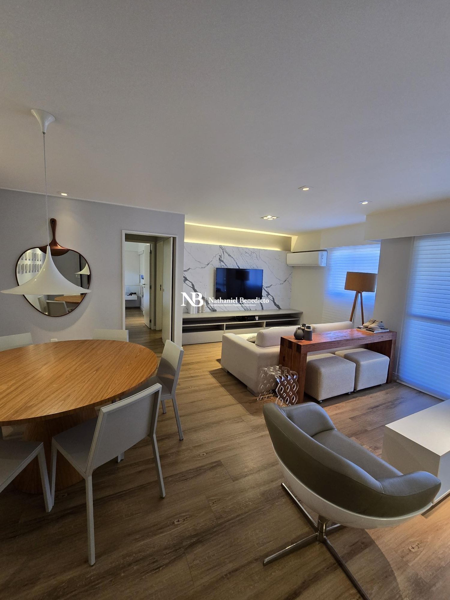 Apartamento com 2 Dormitórios à venda, 93 m² por R$ 850.000,00 Apartamento com 2 Dormitórios à venda, 93 m² por R$ 850.000,00