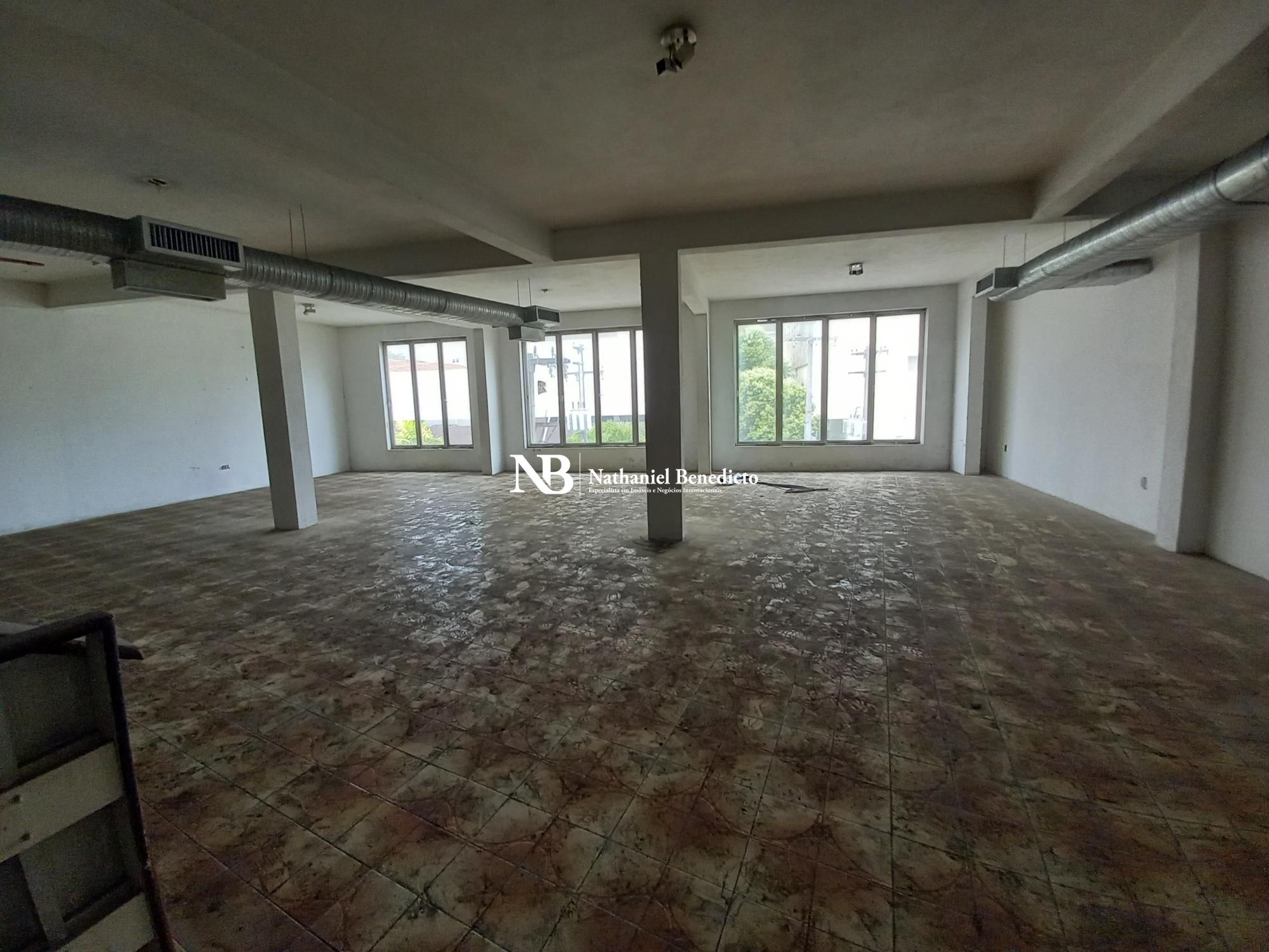 Prédio comercial/residencial com 10 Dormitórios à venda, 2.300 m² por R$ 4.500.000,00 Prédio comercial/residencial com 10 Dormitórios à venda, 2.300 m² por R$ 4.500.000,00
