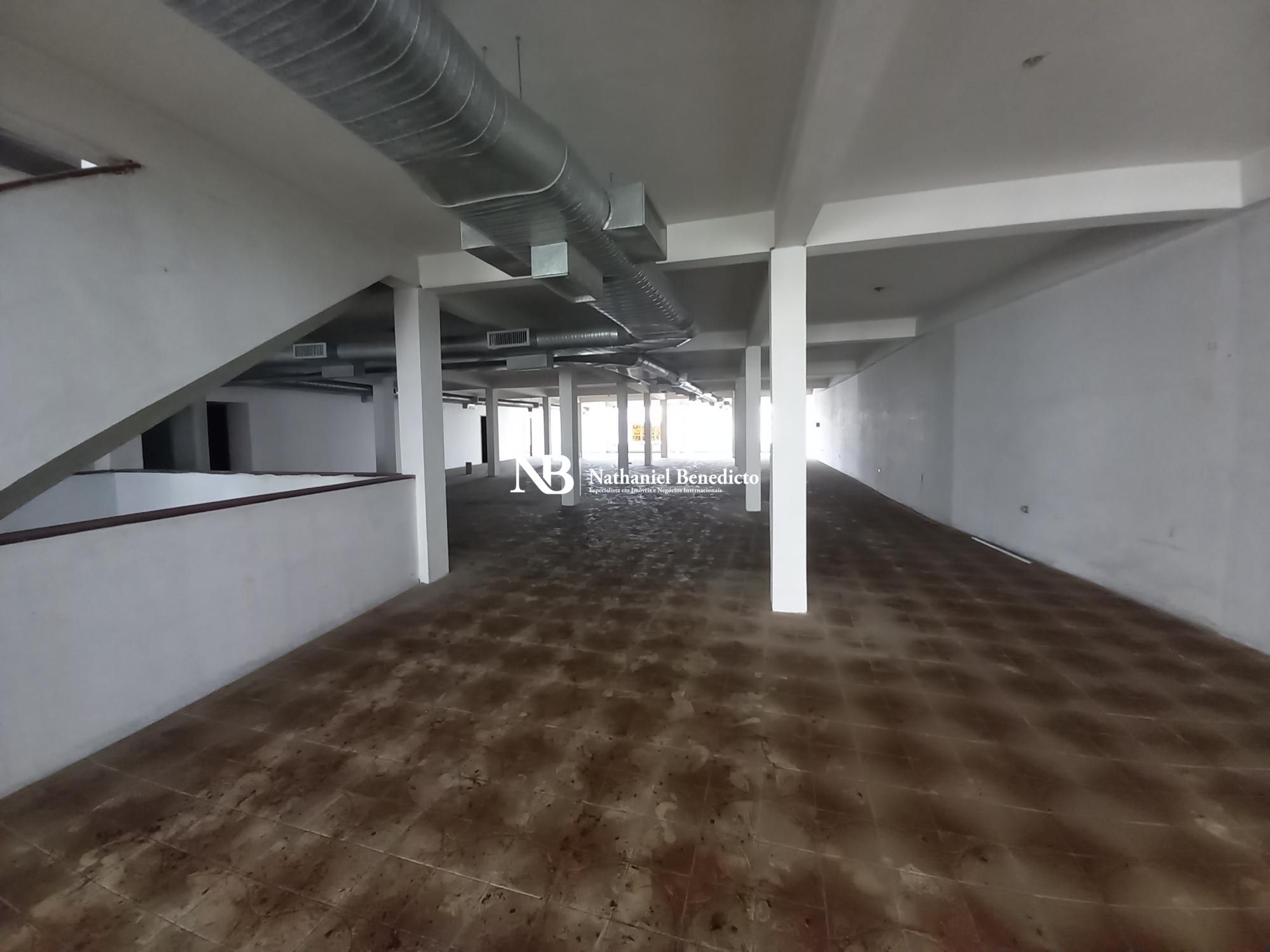 Prédio comercial/residencial com 10 Dormitórios à venda, 2.300 m² por R$ 4.500.000,00 Prédio comercial/residencial com 10 Dormitórios à venda, 2.300 m² por R$ 4.500.000,00