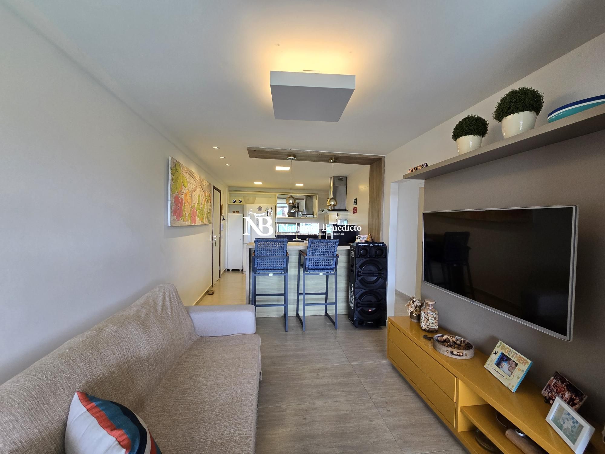 Flat com 3 Dormitórios à venda, 79 m² por R$ 1.650.000,00 Flat com 3 Dormitórios à venda, 79 m² por R$ 1.650.000,00