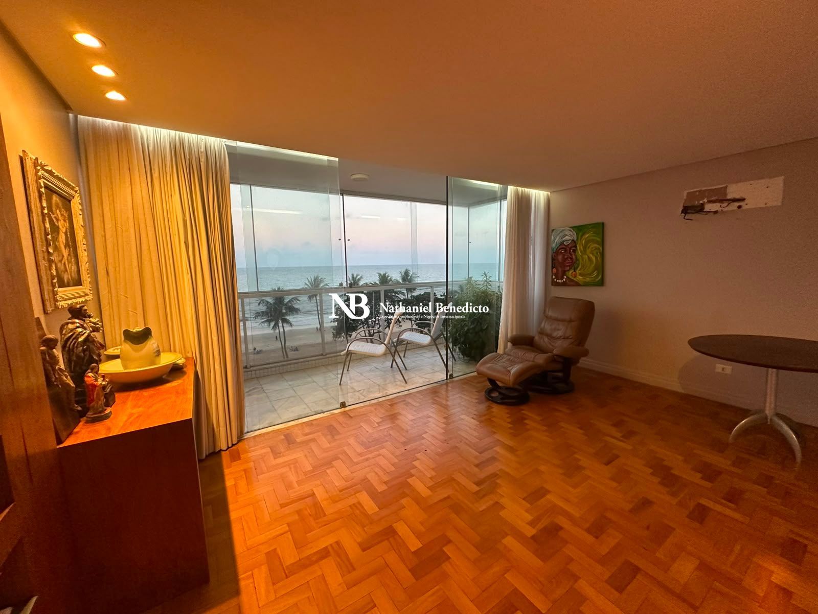 Apartamento com 4 Dormitórios à venda, 208 m² por R$ 3.000.000,00 Apartamento com 4 Dormitórios à venda, 208 m² por R$ 3.000.000,00
