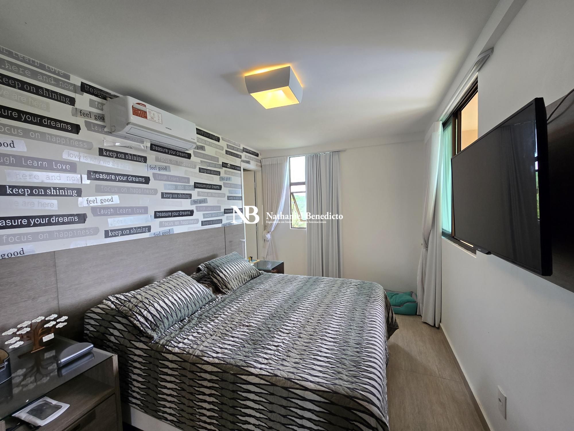 Flat com 3 Dormitórios à venda, 79 m² por R$ 1.650.000,00 Flat com 3 Dormitórios à venda, 79 m² por R$ 1.650.000,00