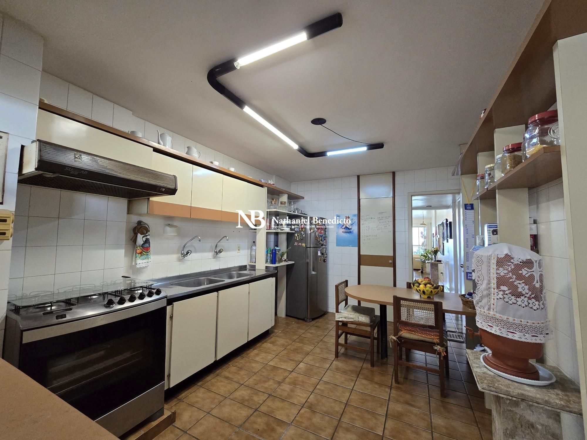 Apartamento com 4 Dormitórios à venda, 168 m² por R$ 1.395.000,00 Apartamento com 4 Dormitórios à venda, 168 m² por R$ 1.395.000,00