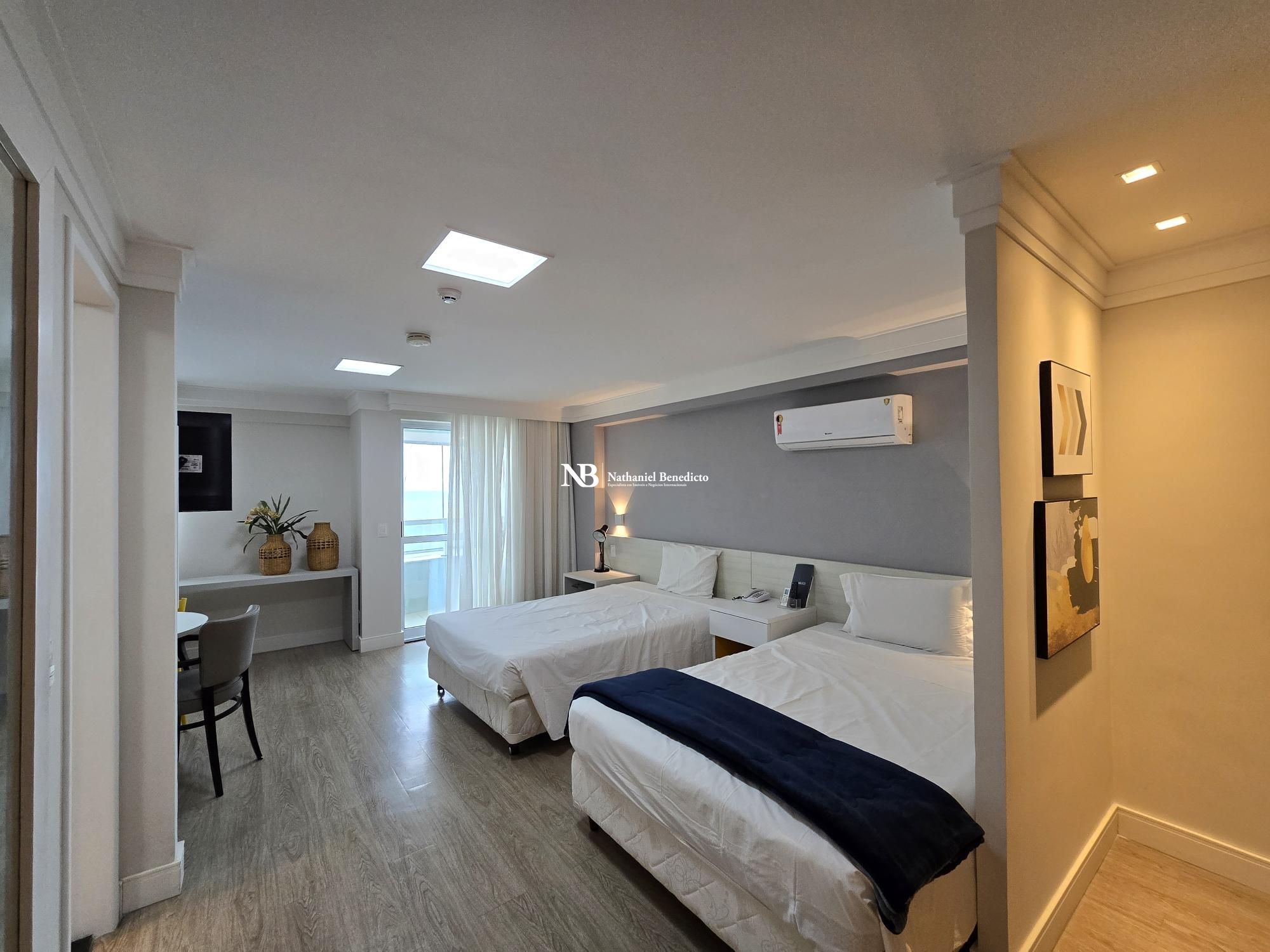 Flat com 1 Dormitórios à venda, 40 m² por R$ 830.000,00 Flat com 1 Dormitórios à venda, 40 m² por R$ 830.000,00