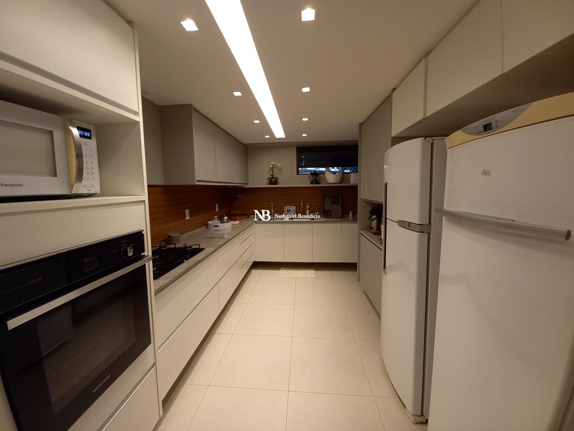 Casa em condomínio com 5 Dormitórios à venda, 200 m² por R$ 4.250.000,00 Casa em condomínio com 5 Dormitórios à venda, 200 m² por R$ 4.250.000,00