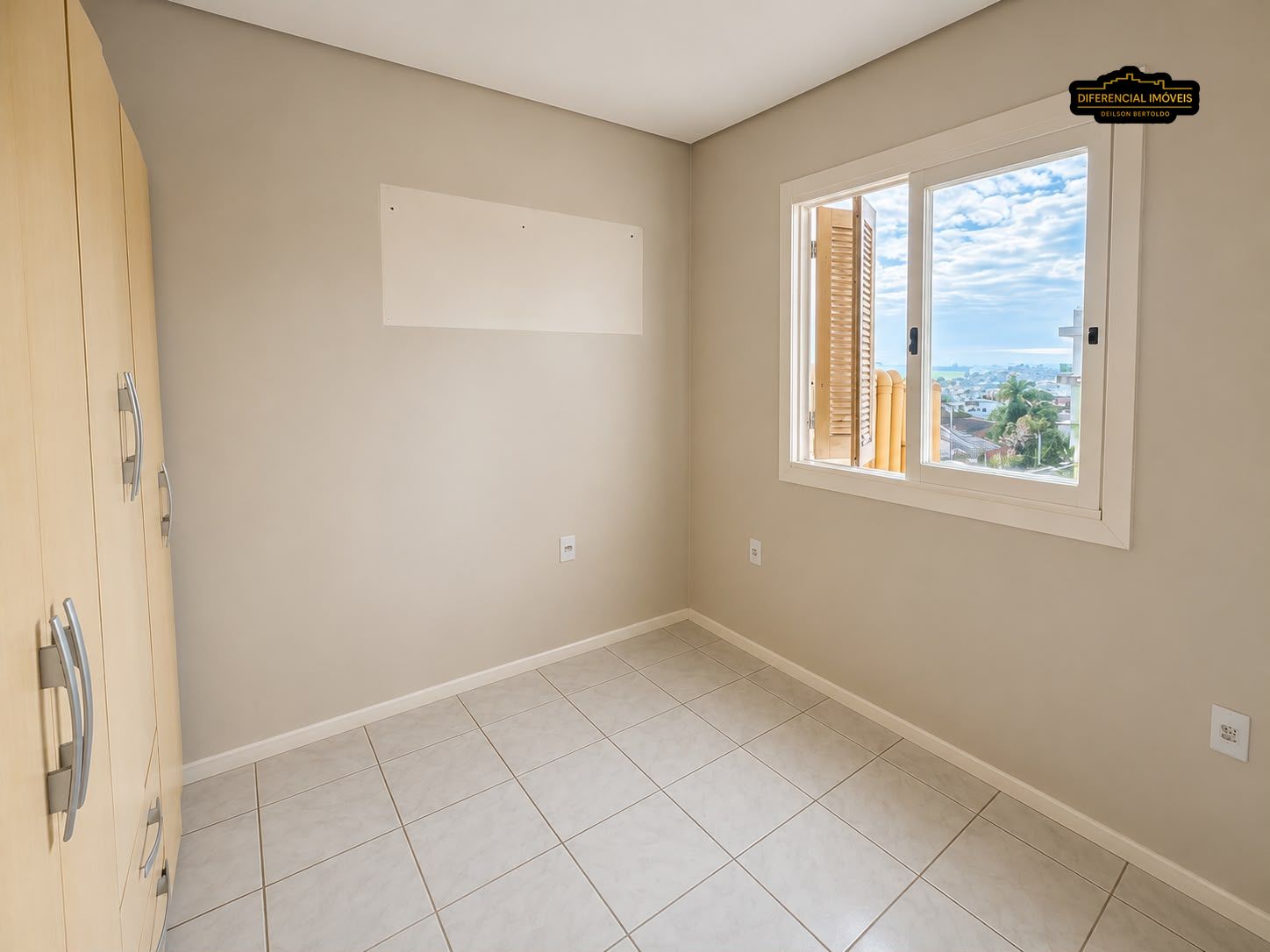 Apartamento com 2 Dormitórios para alugar, 47 m² por R$ 1.650,00 Apartamento com 2 Dormitórios para alugar, 47 m² por R$ 1.650,00