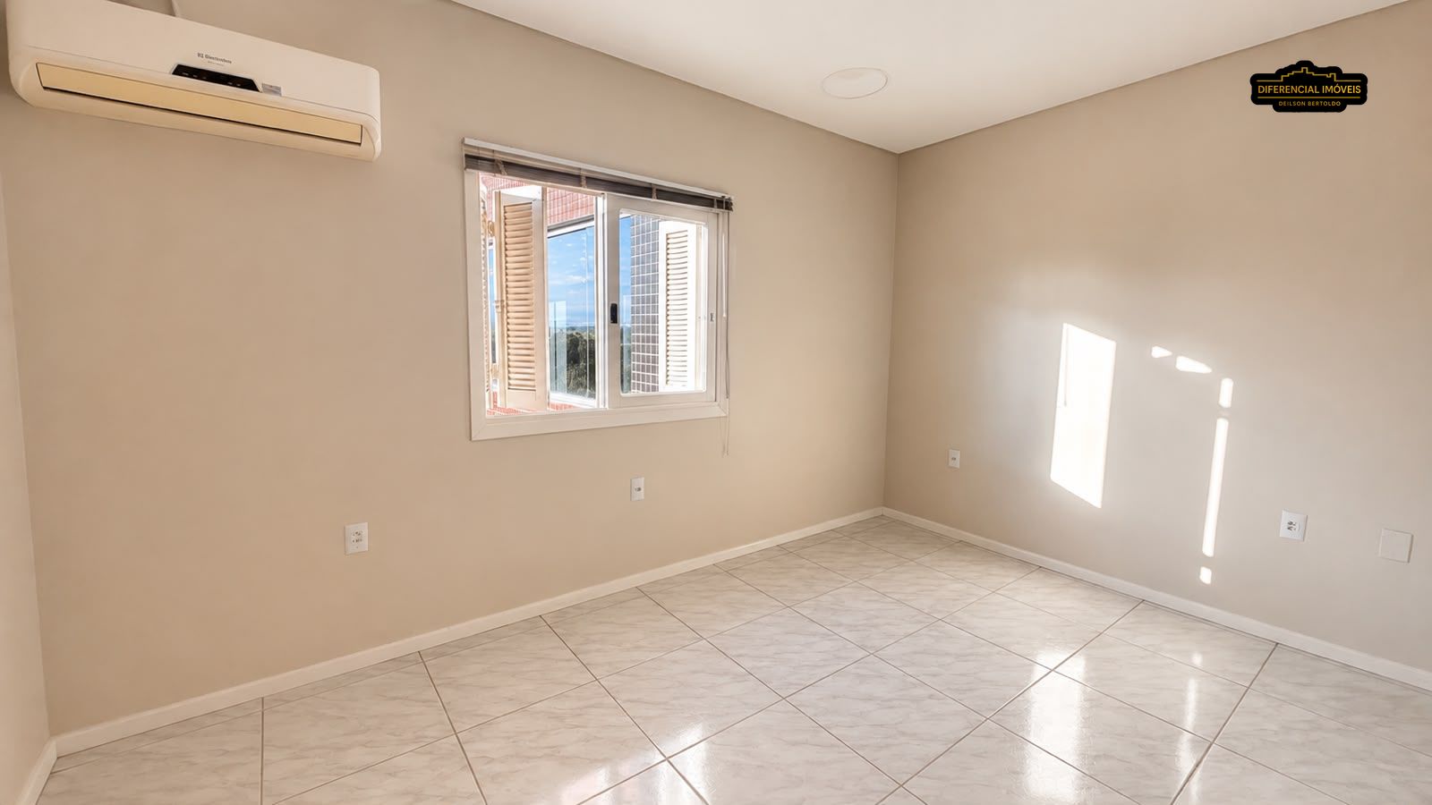 Apartamento com 2 Dormitórios para alugar, 47 m² por R$ 1.650,00 Apartamento com 2 Dormitórios para alugar, 47 m² por R$ 1.650,00