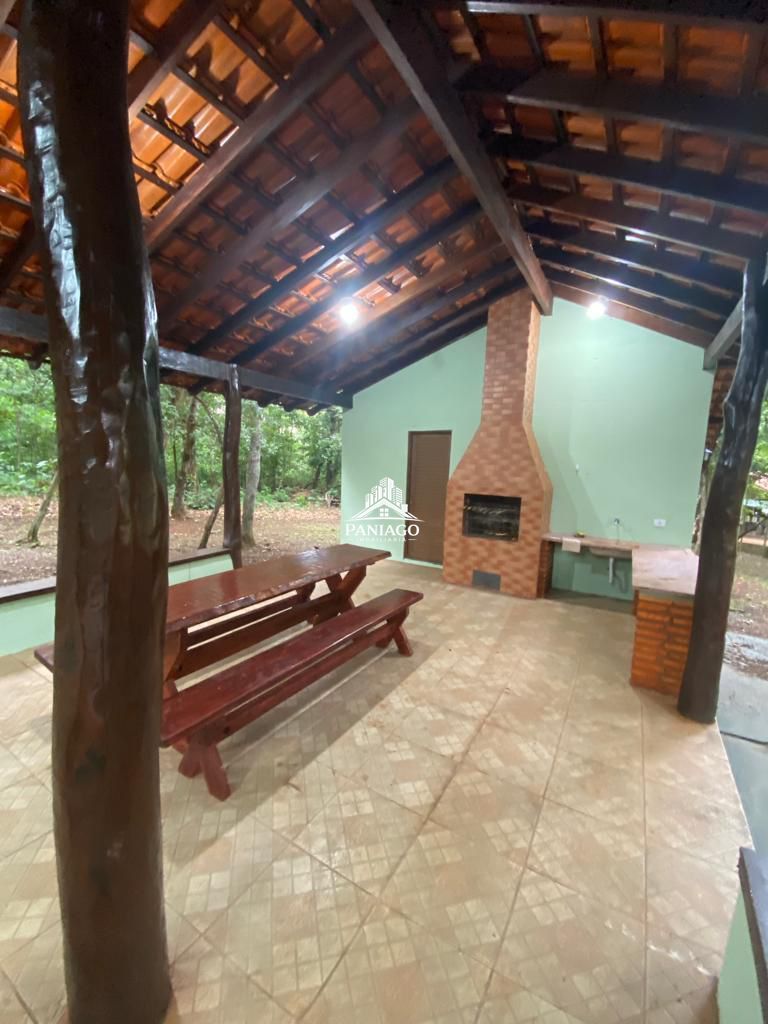Casa com amplo terreno e potencial para pousada à venda em c