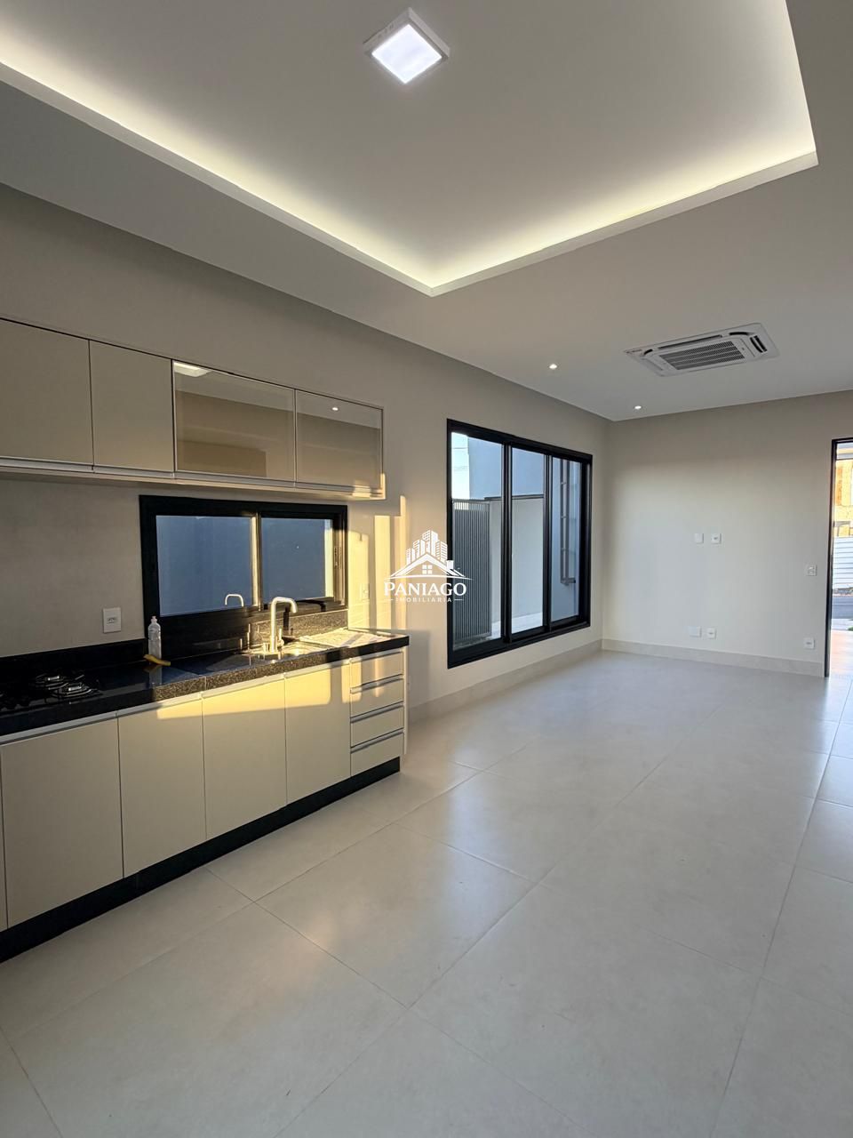 Casa, 3 quartos, 176 m² - Foto 2