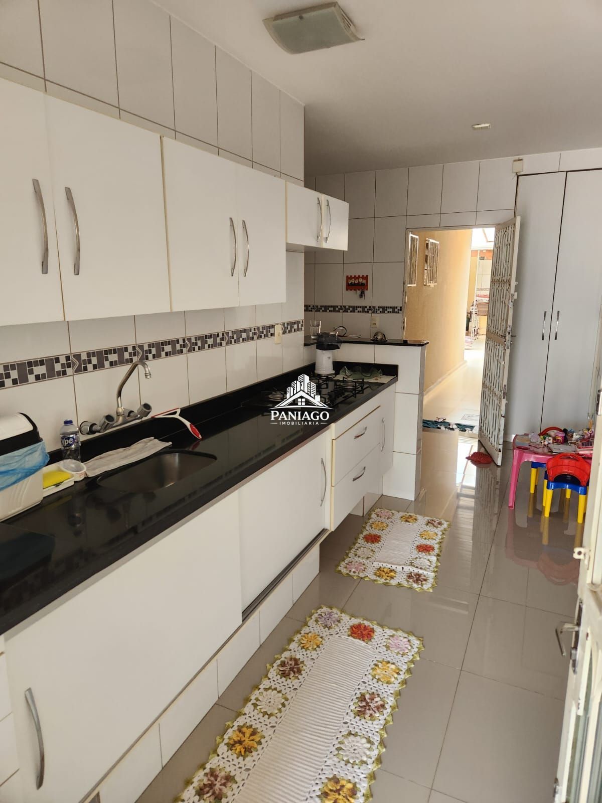 Casa, 4 quartos, 220 m² - Foto 2