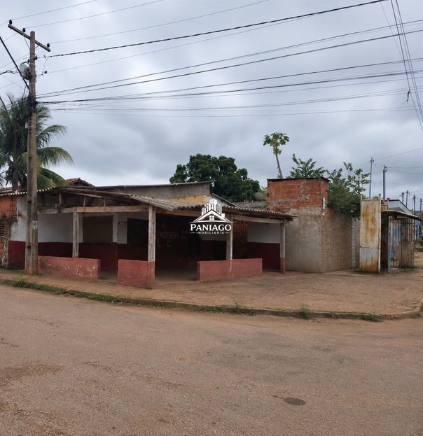Casa, 4 quartos, 245 m² - Foto 1