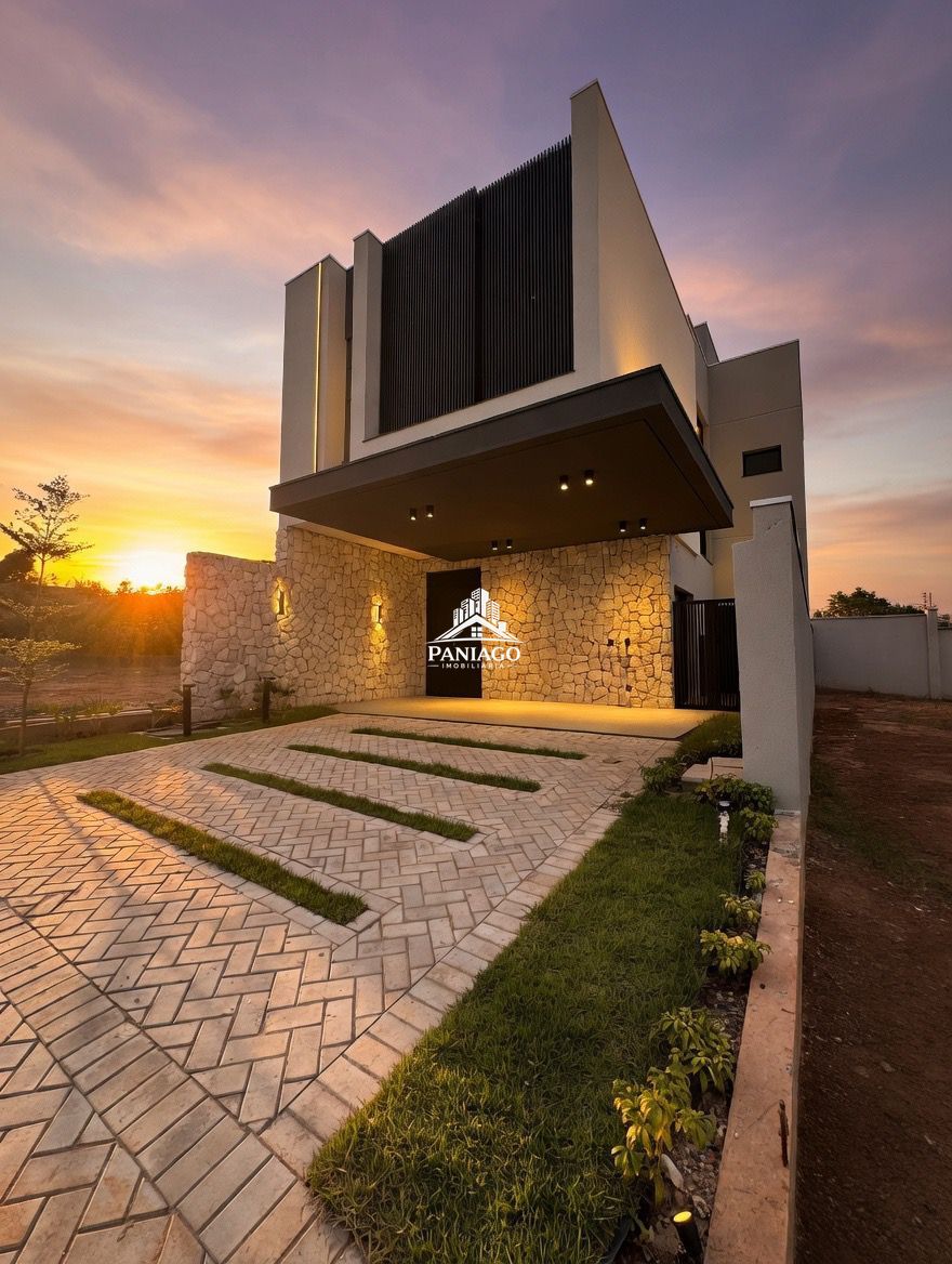 Casa, 3 quartos, 213 m² - Foto 1
