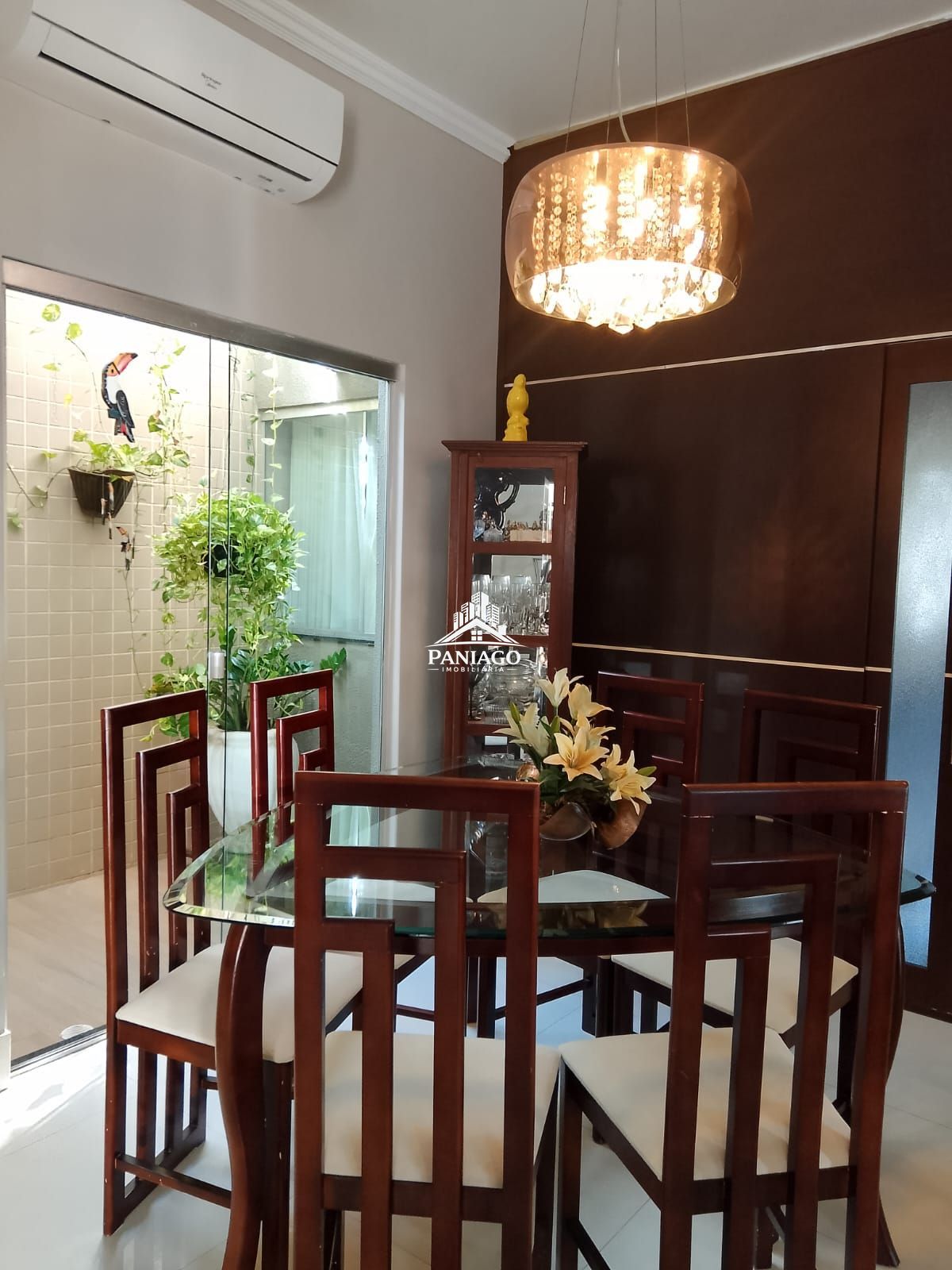 Sobrado, 3 quartos, 259 m² - Foto 1