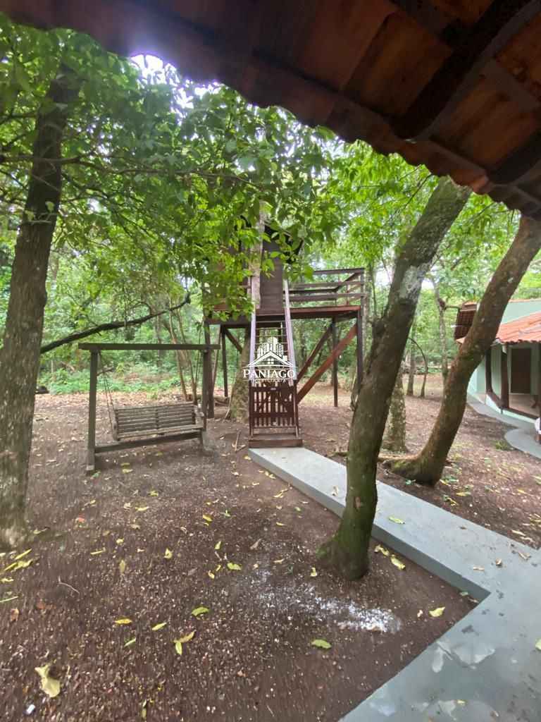 Casa com amplo terreno e potencial para pousada à venda em c