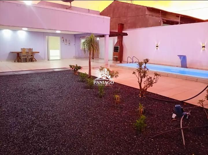 Casa, 3 quartos, 230 m² - Foto 1