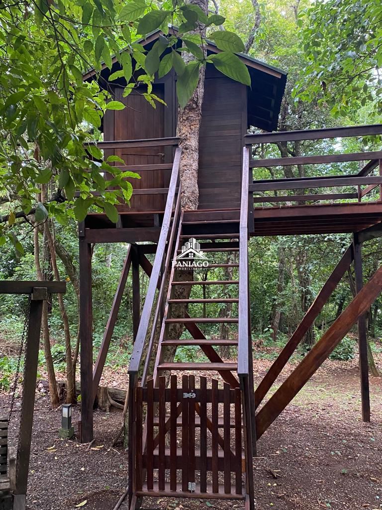 Casa com amplo terreno e potencial para pousada à venda em c