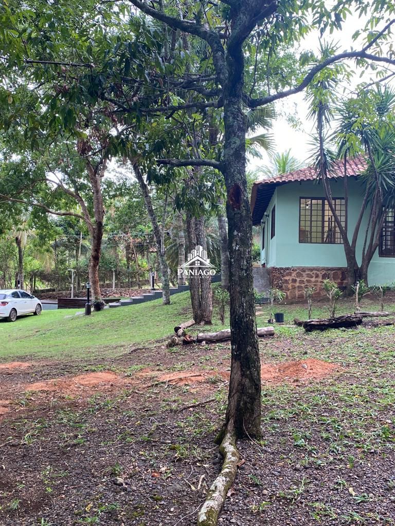 Casa com amplo terreno e potencial para pousada à venda em c