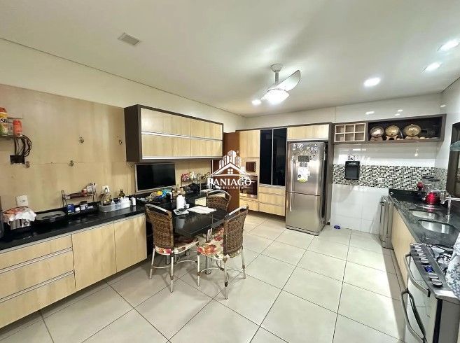 Casa, 4 quartos, 350 m² - Foto 12