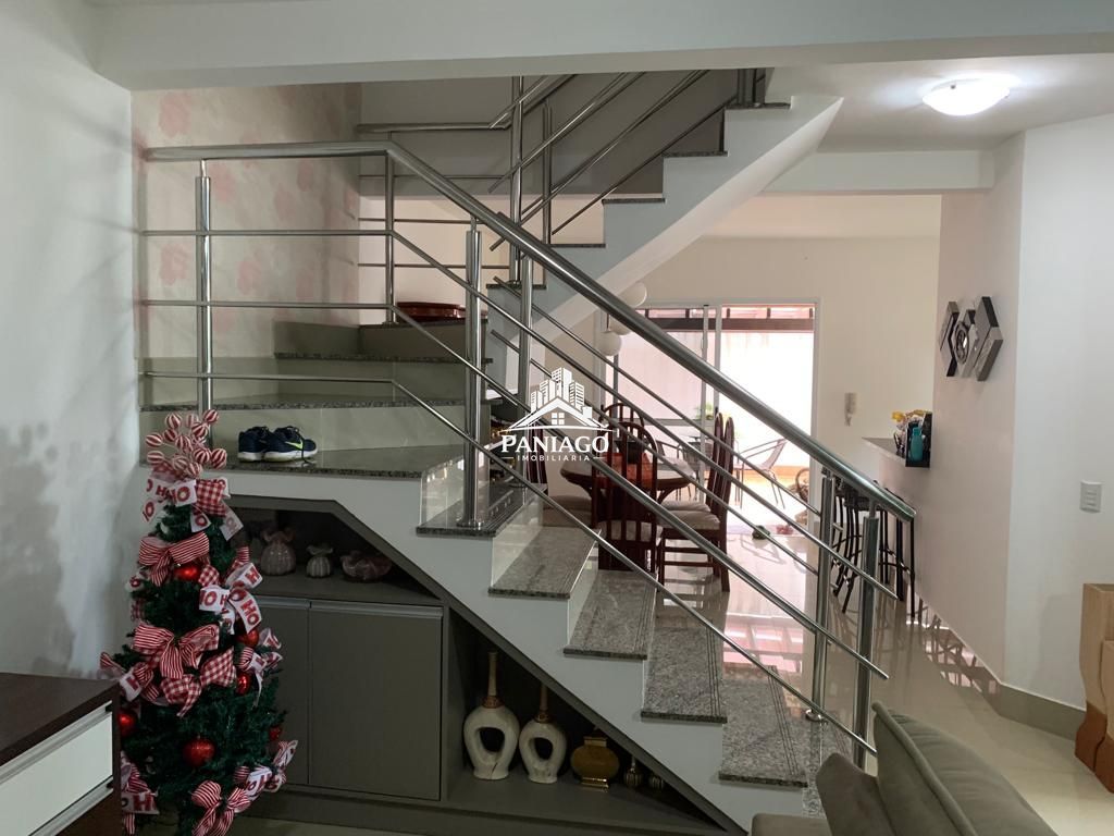 Sobrado, 3 quartos, 158 m² - Foto 1