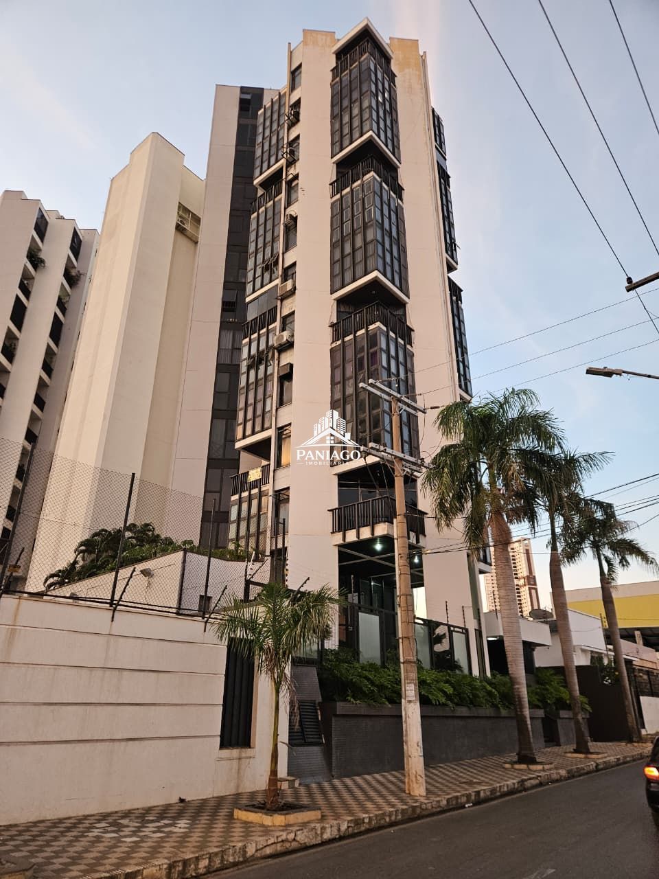 Apartamento, 3 quartos, 260 m² - Foto 1