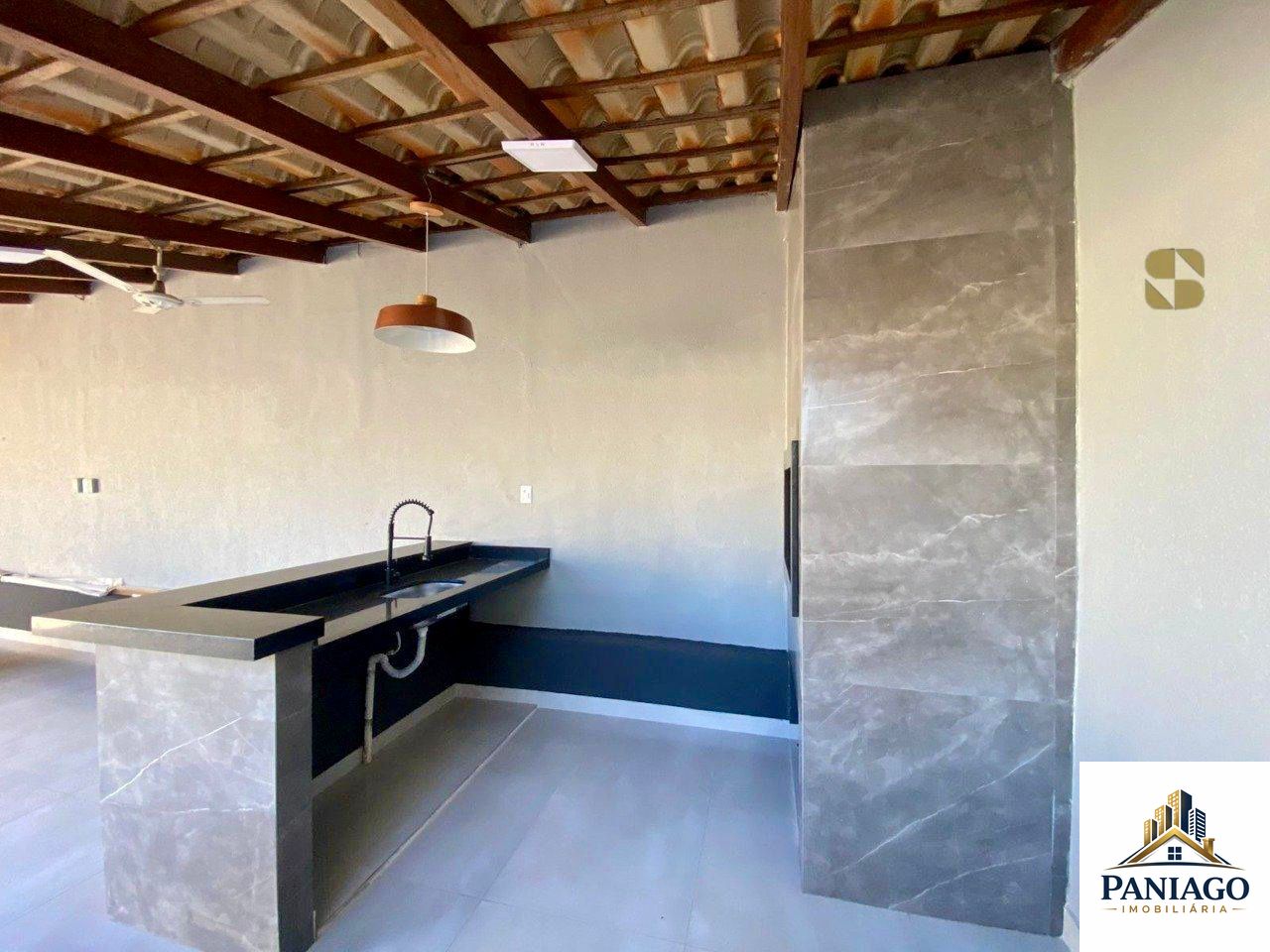 Casa, 3 quartos, 216 m² - Foto 2