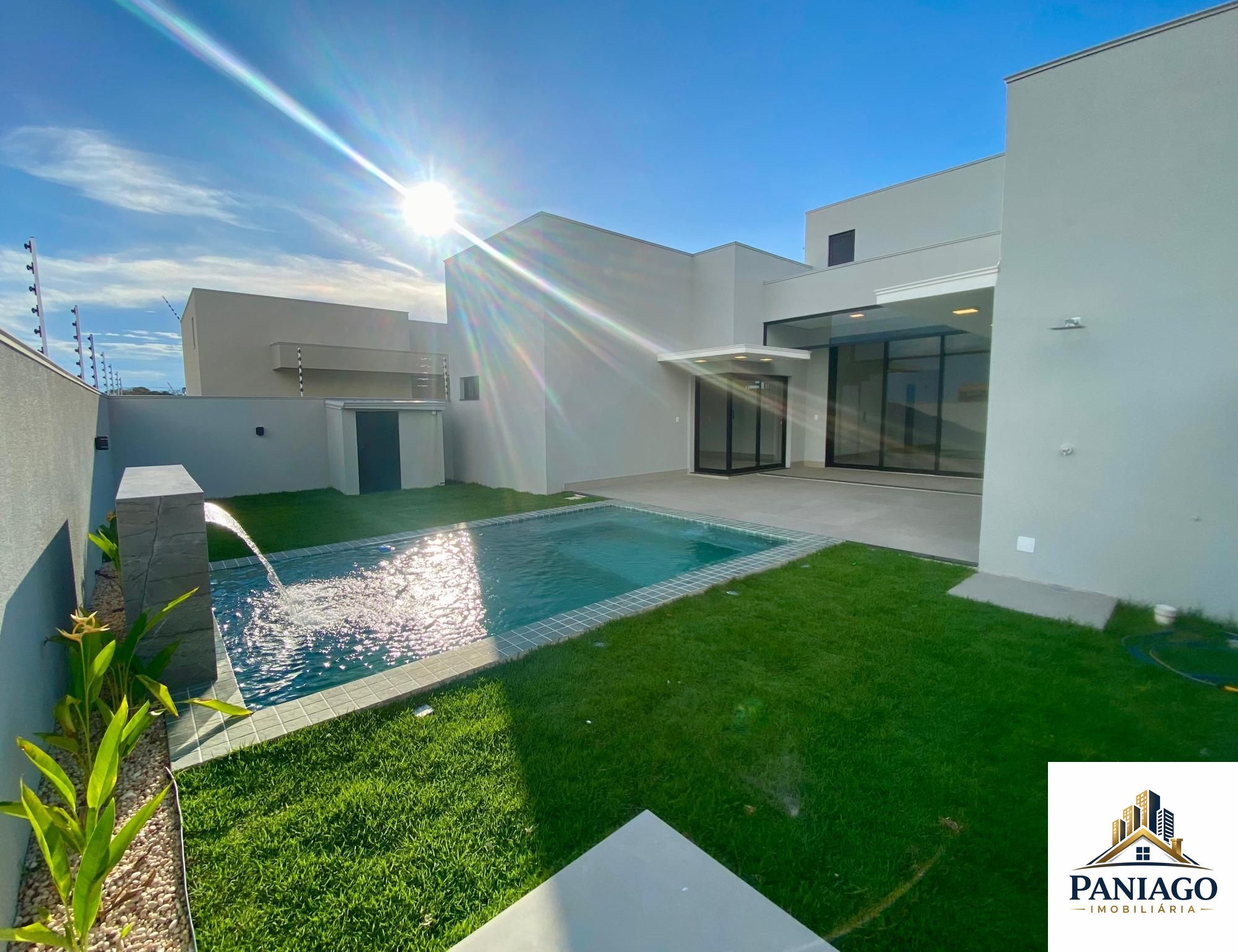 Casa, 3 quartos, 223 m² - Foto 1