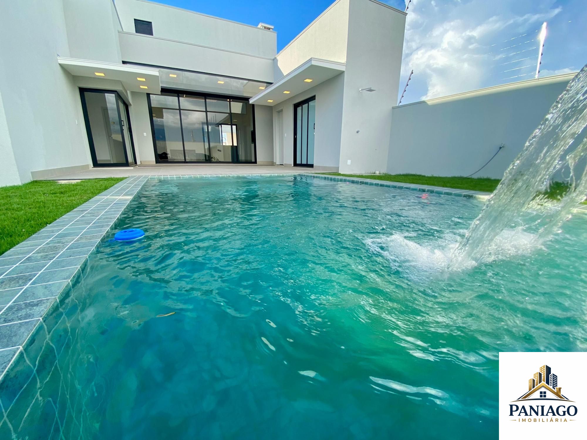 Casa, 3 quartos, 223 m² - Foto 2