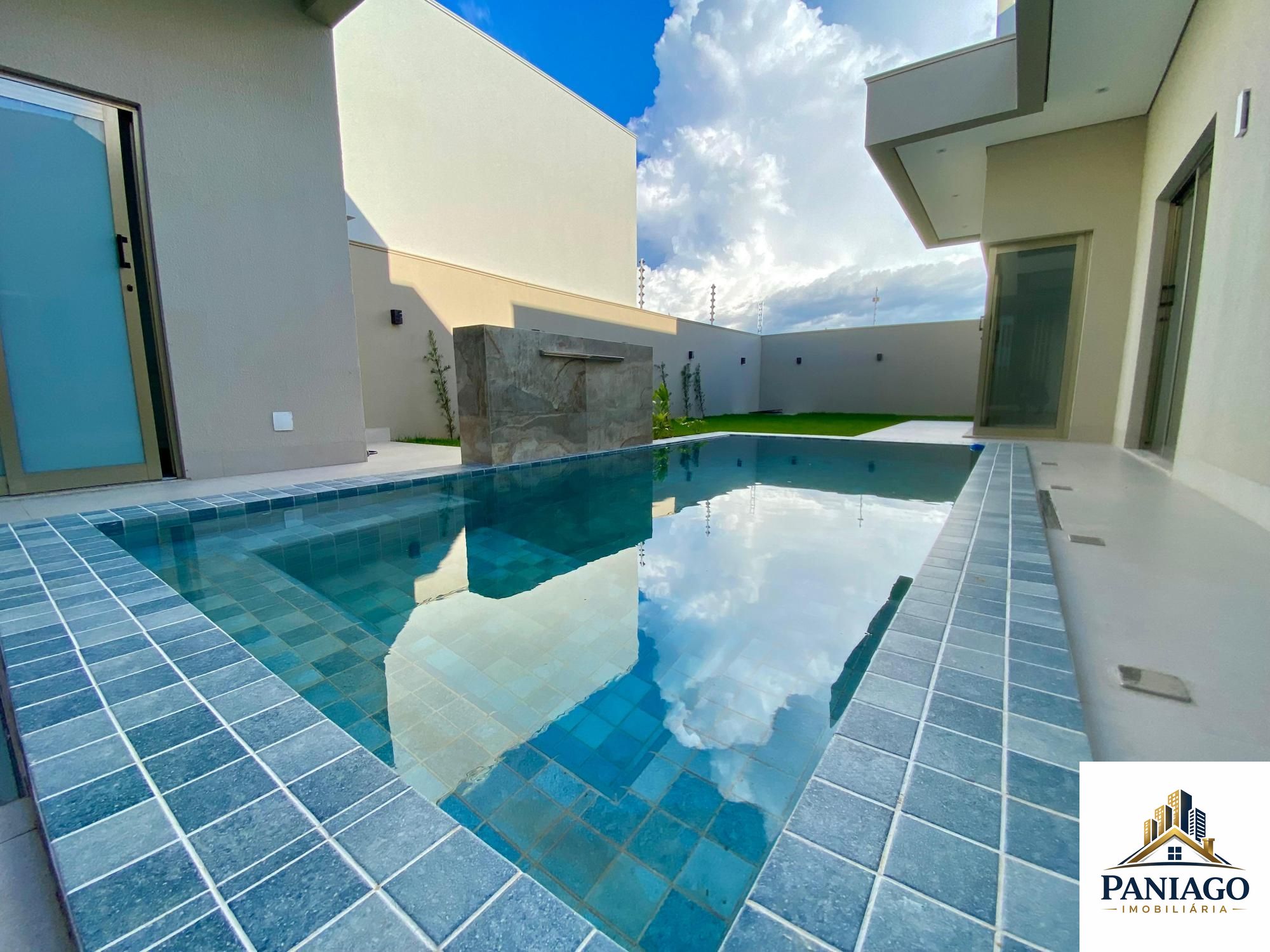 Casa, 3 quartos, 225 m² - Foto 1