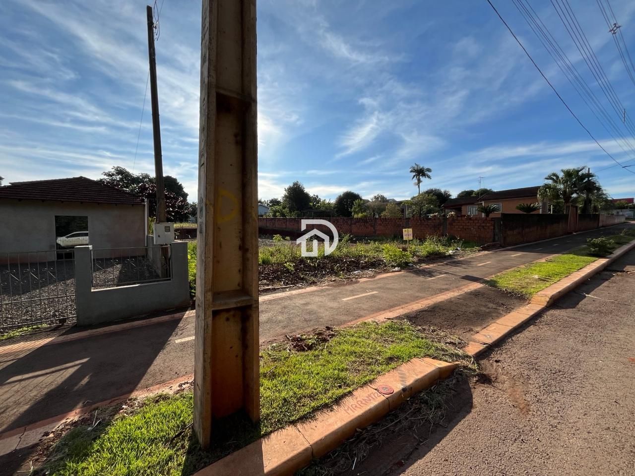Terreno na angelo cattani por R$260.000