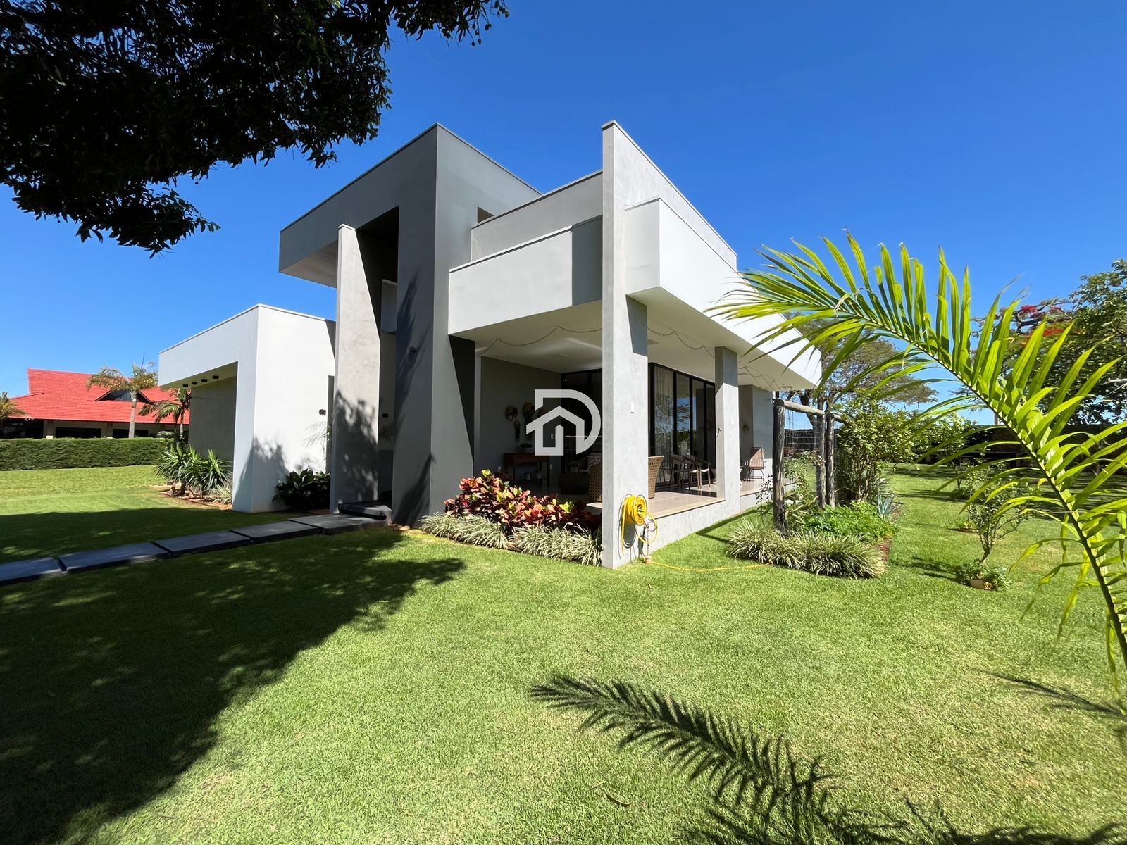 Esplêndida casa nas marinas por R$2.800.000