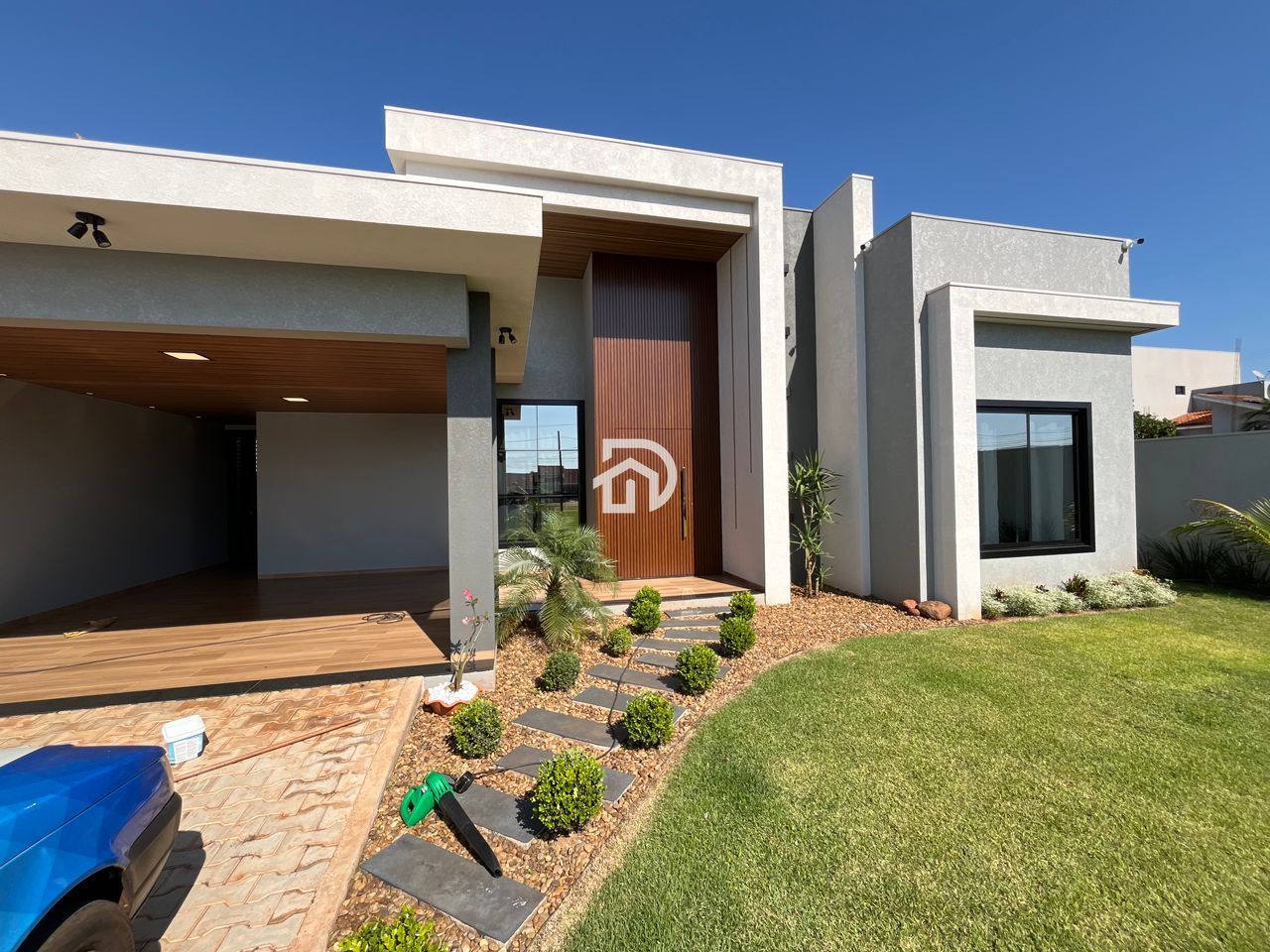 Excelente Casa Nova em Sub-Sede por R$980.000
