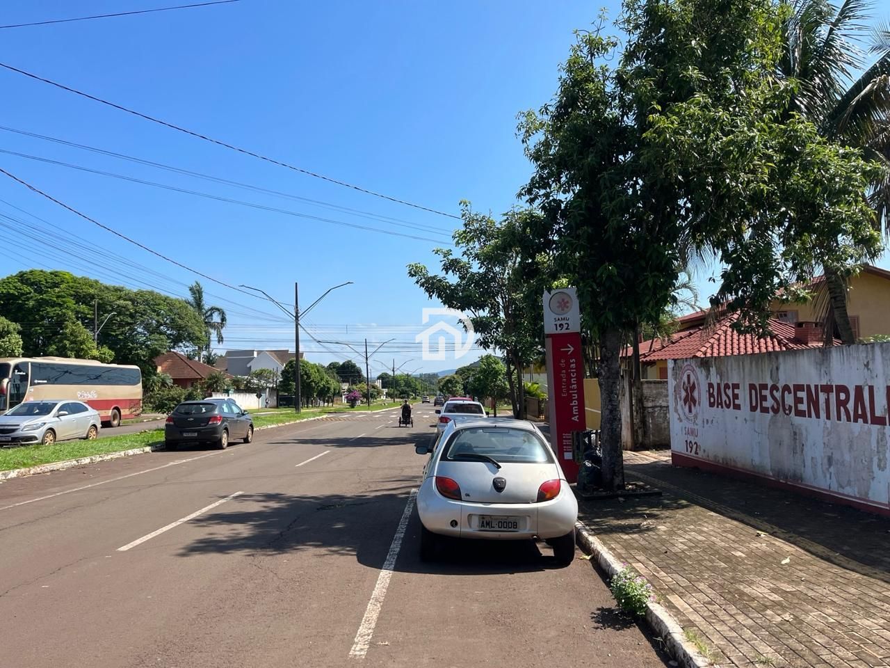 Sobrado a Venda na Av. Paraná por R$1.200.000