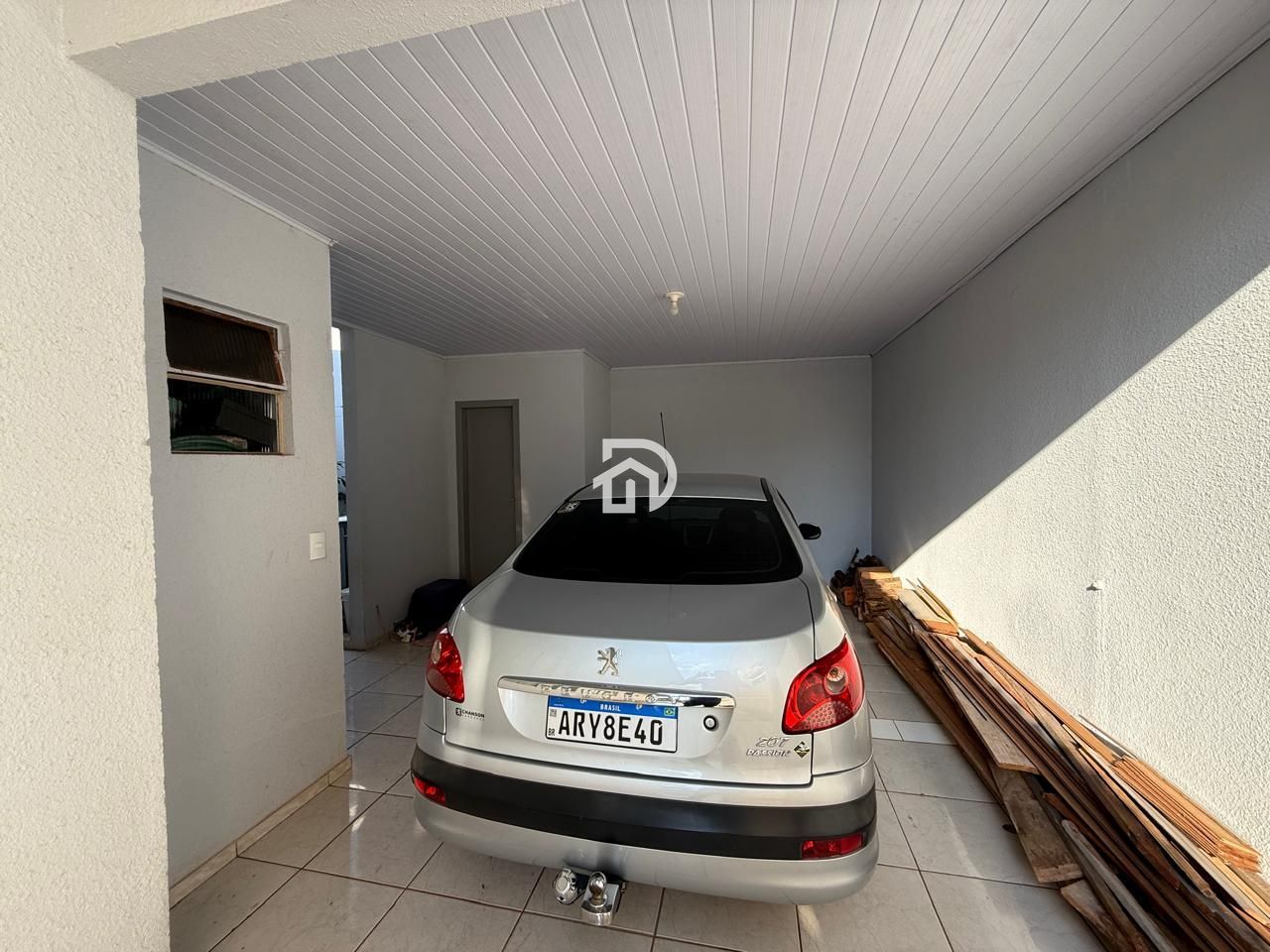 Casa com Edícula no Centro a Venda em Santa Helena-PR
