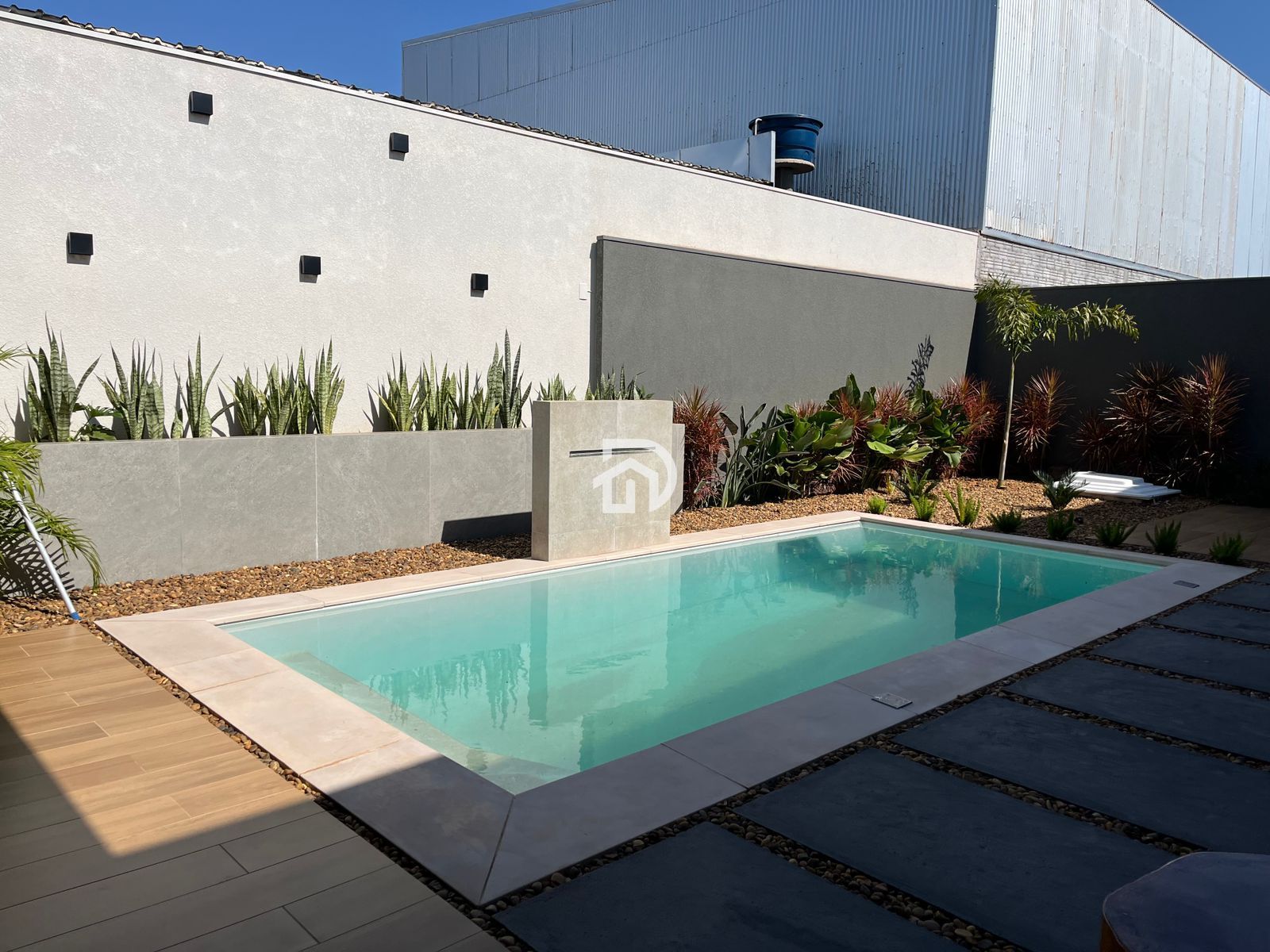 Excelente Casa Nova em Sub-Sede por R$980.000